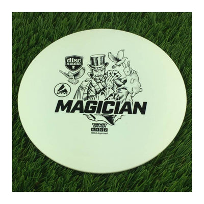 Discmania Active Base Level Magician - 167g - Solid White