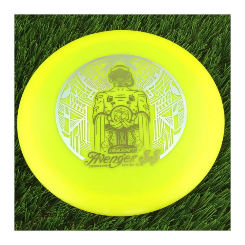 Discraft Big Z Collection Avenger SS with 2023 Ledgestone Edition - Wave 2 Stamp - 174g - Solid Yellow