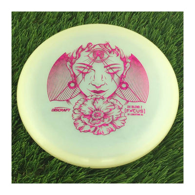 Discraft Elite Z UV Focus with 2023 Ledgestone Edition - Wave 3 Stamp - 174g - Translucent Cream