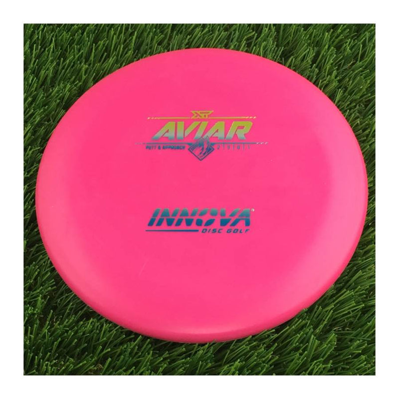 Innova XT Aviar Putter with Burst Logo Stock Stamp - 175g - Solid Pink