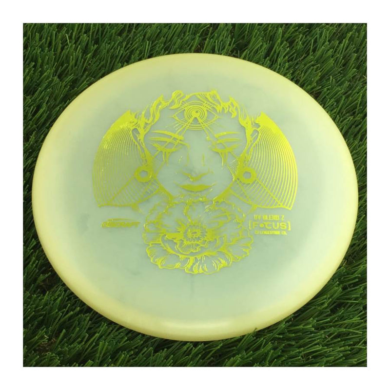 Discraft Elite Z UV Focus with 2023 Ledgestone Edition - Wave 3 Stamp - 174g - Translucent Cream