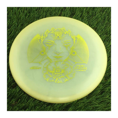 Discraft Elite Z UV Focus with 2023 Ledgestone Edition - Wave 3 Stamp - 174g - Translucent Cream