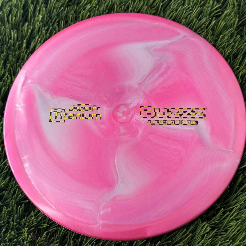 Discraft Ti Blend Titanium Buzzz - 180g Pink