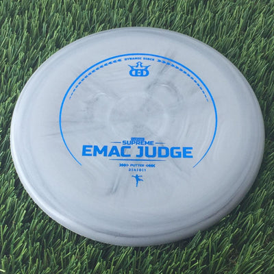 Dynamic Discs Classic Supreme EMAC Judge with Small EMac Silhouette Stamp - 176g Grey