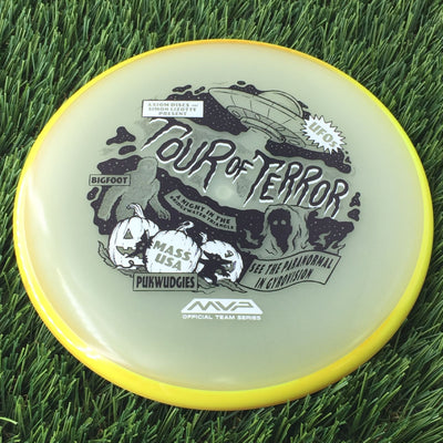 Axiom Eclipse Glow 2.0 Pixel with A Night in the Bridgewater Triangle - Axiom Discs & Simon Lizotte Present the 2024 MVP Halloween Tour of Terror Stamp - 170g - Translucent Glow