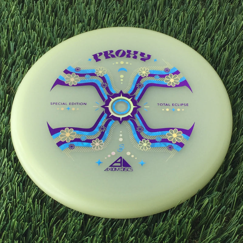 Axiom Total Eclipse Color Glow Proxy with Groovy Zen Special Edition by Scott Oswalt Stamp - 174g - Translucent Glow