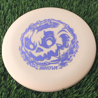 Innova Nexus Color Glow Aviar Putter with Doom Pumpkin - Innova Halloween 2024 Stamp - 171g Light Orange