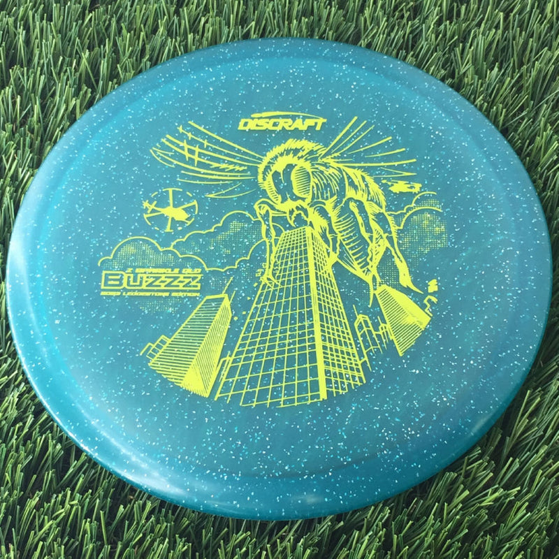 Discraft Elite Z Sparkle Glow Buzzz with 2023 Ledgestone Edition - Wave 1 Stamp - 180g - Translucent Blue