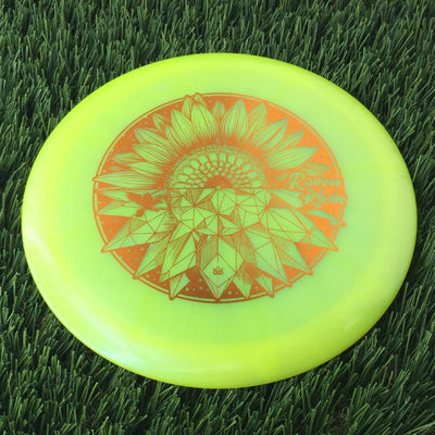 Dynamic Discs Lucid Chameleon Escape with Raven Klein Team Series 2024 Stamp - 175g Yellow